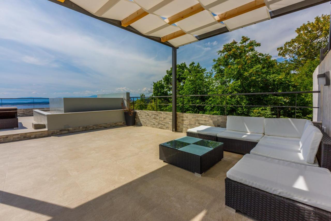 Villa Linda Crikvenica Exteriör bild
