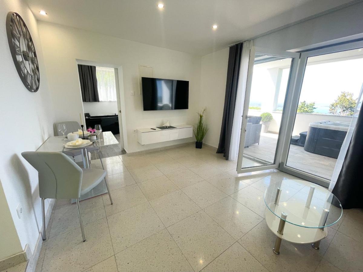 Villa Linda Crikvenica Exteriör bild