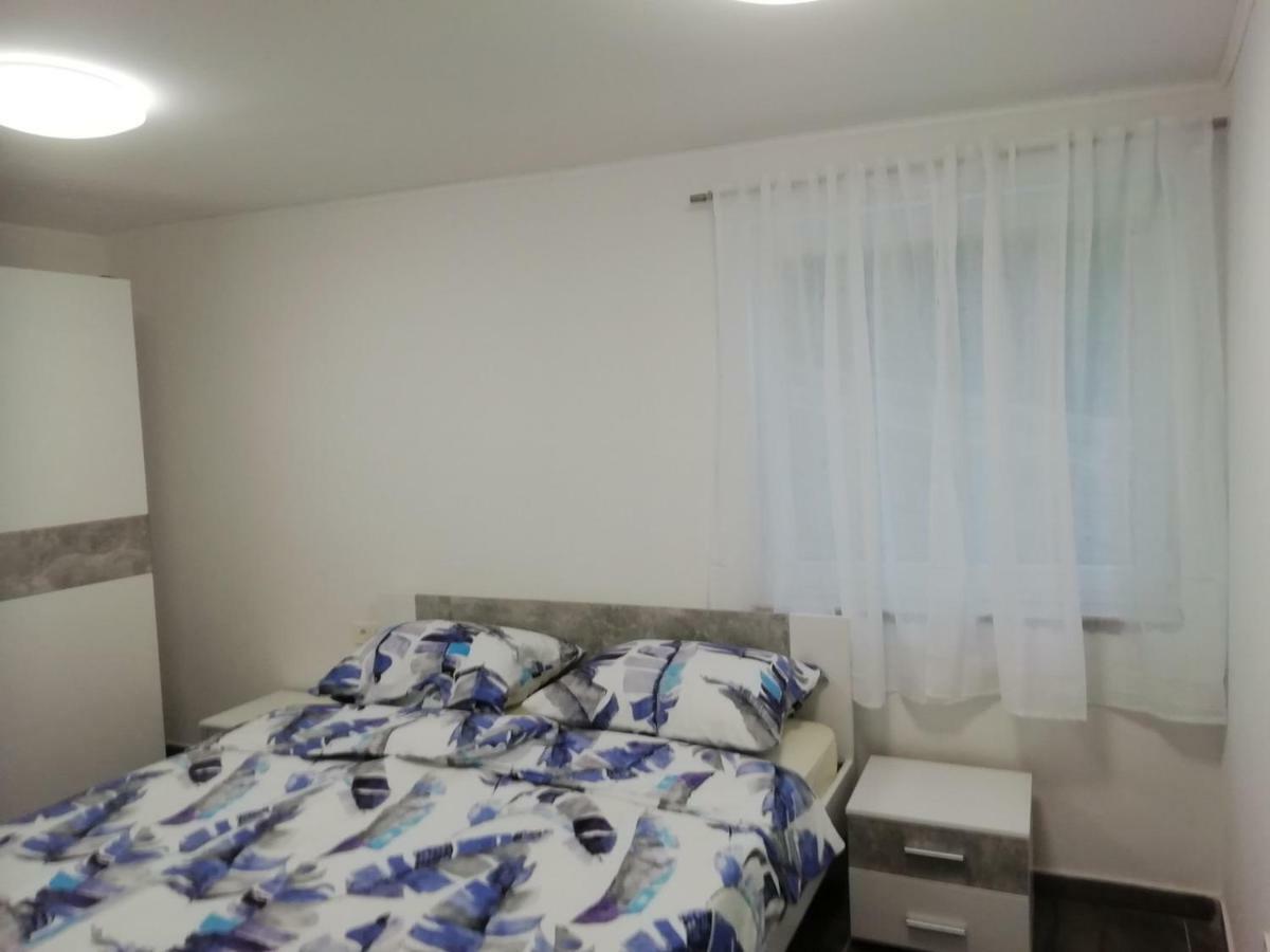 Villa Linda Crikvenica Exteriör bild